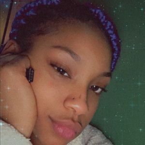 Meet your Posher, Faye